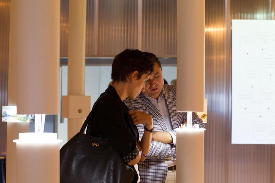 Exhibition
opening
of
the
Audi
Urban
Future
Award
2012
in
Istanbul.
Exhibition:
CRIT
(Mumbai,
India). Photo © Audi Urban Future Initiative