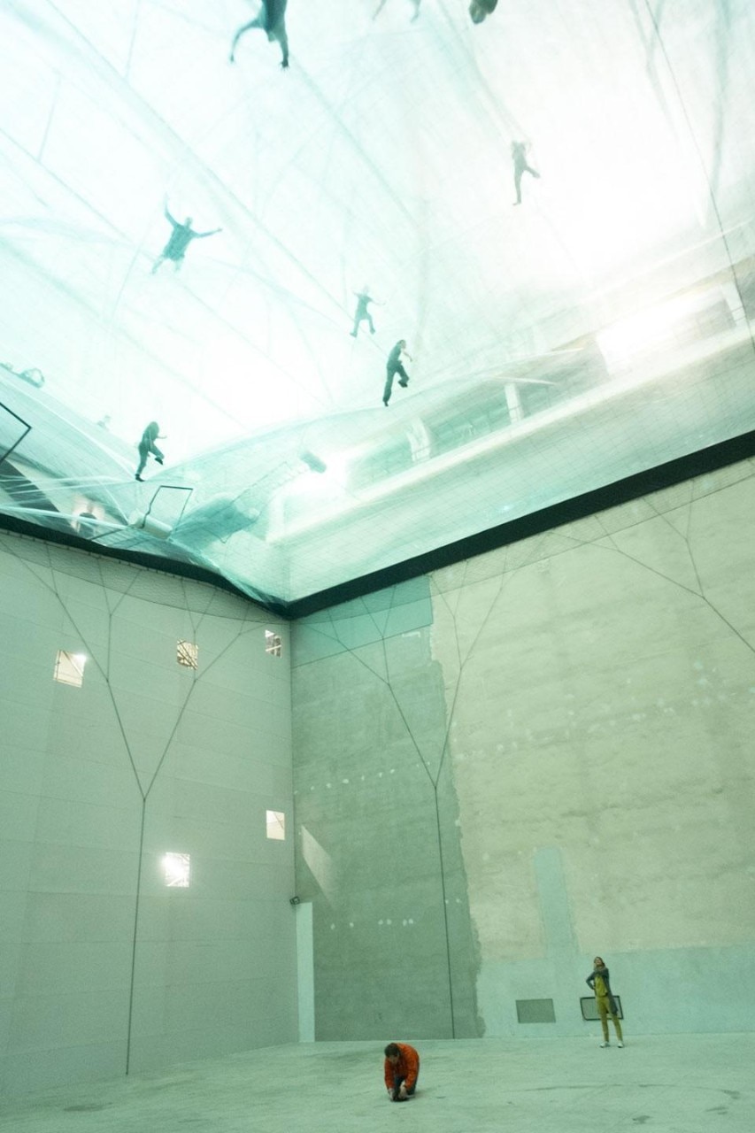 Tomás Saraceno, <em>On Space Time Foam</em>, 2012, installation view at HangarBicocca, Milan. Photo by Alessandro Coco. Courtesy Fondazione HangarBicocca, Milano
