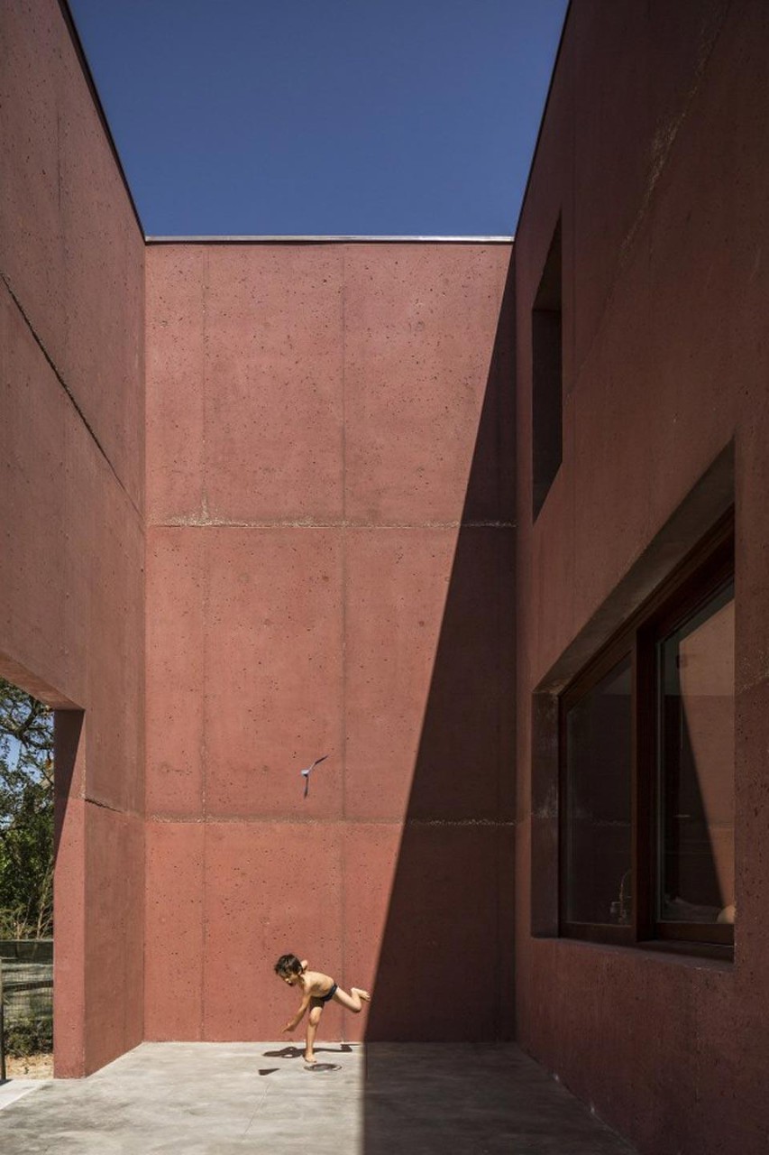 Miguel Marcelino, <em>Three Courtyards House</em>, Santo Estêvão, Benavente, Portugal 2012