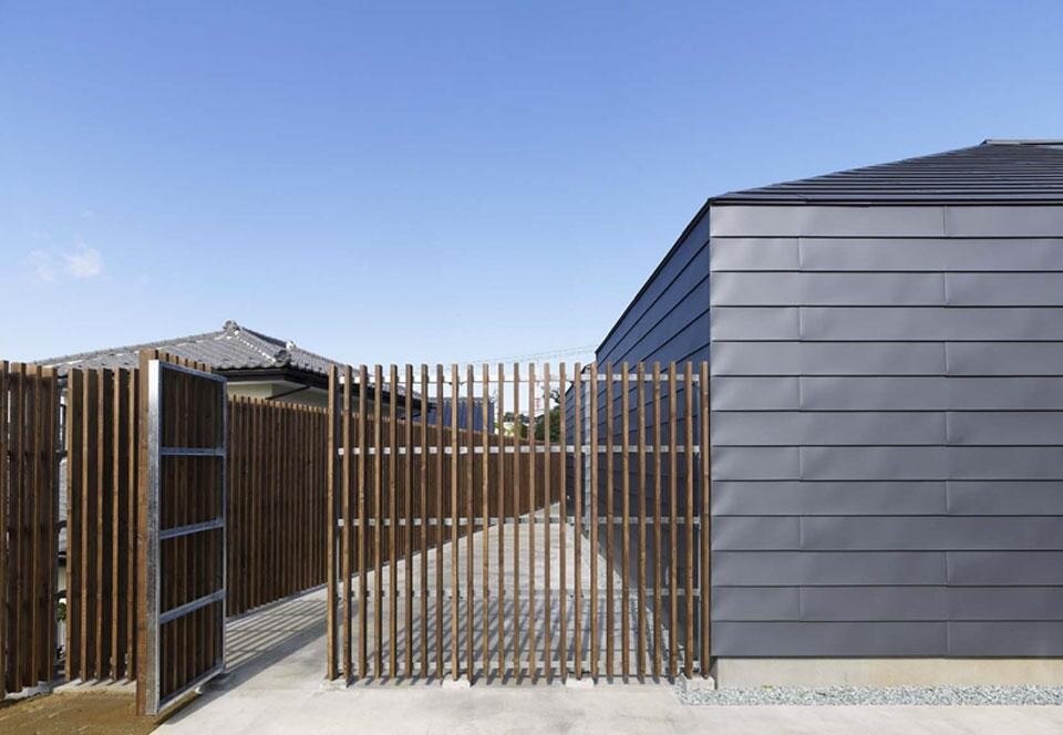 Kazuya Saito Architects, <em>Yagiyama House</em>, Sendai, Miyagi, Japan 2012