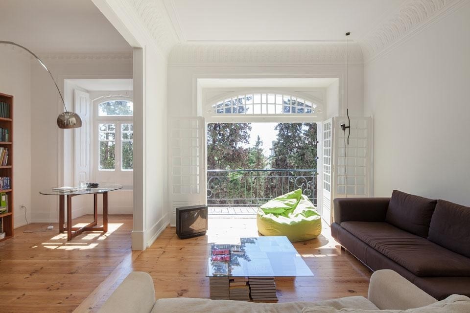 Marco Arraiolos, renovation of an early 20th century apartment in Estrela, Lisbon, Portugal, 2012