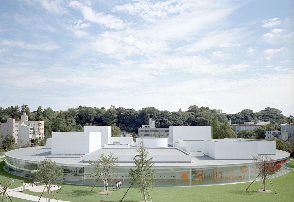 SANAA, 21st Century Museum of Art, Kanazawa, Ishikawa, Japan. Photo by Kazuyo Sejima + Ryue Nishizawa / SANAA