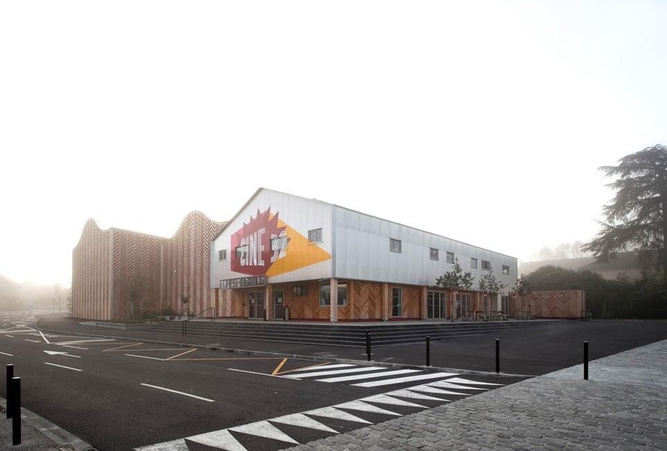 Encore Heureux, CINE 32 mutiplex cinema, Auch, France 2012