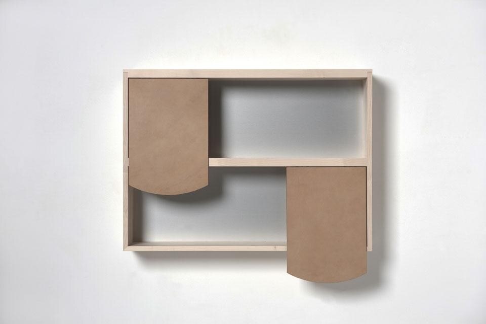 Hanna Krüger, Shingle Shelves, 2012