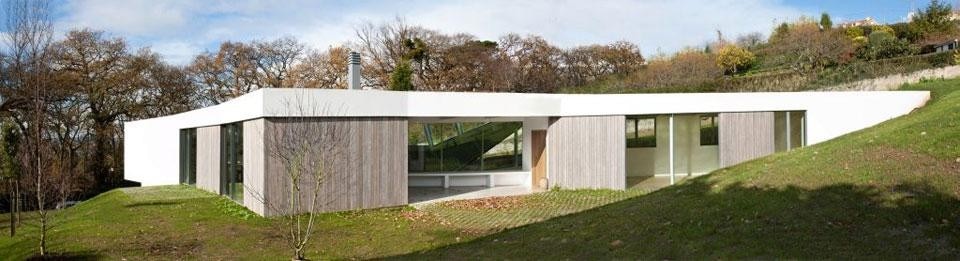 F451 Arquitectura, house and atelier for artist Lara Rios, Gijón, Spain 2012