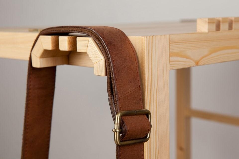 Yaroslav Misonzhnikov, <em>Zevaka</em> desk Yaroslav Misonzhnikov, <em>Zevaka</em> desk