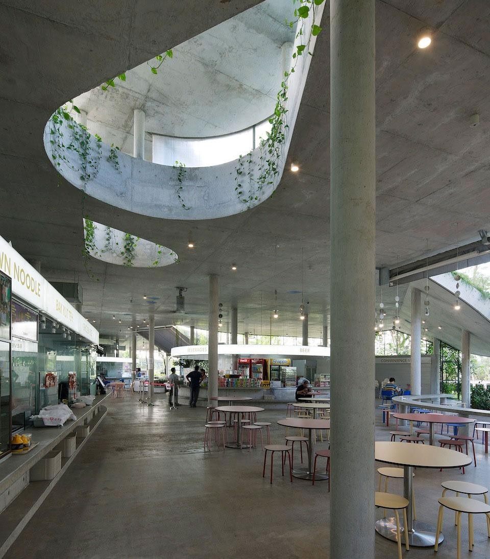 Kok-Meng Tan, Satoko Saeki di KUU and Ling Hao of Linghao Architects, Food-court Satay by the Bay, Singapore 2012