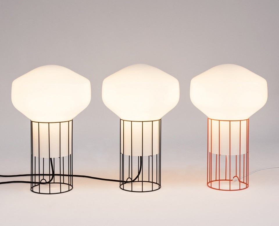 Nouvelle vague 2. Guillaume Delvigne, Aerostat, blown glass, lacquered metal
