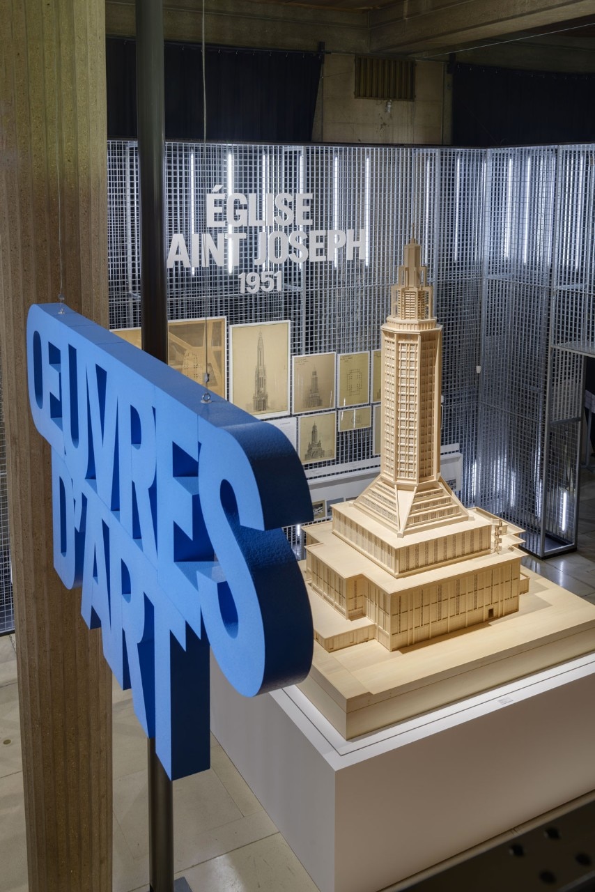 Vista della mostra “Auguste Perret, Huit Chefs d’oeuvre !/? – Architectures du béton armé” a Palais d’Iéna, Parigi
