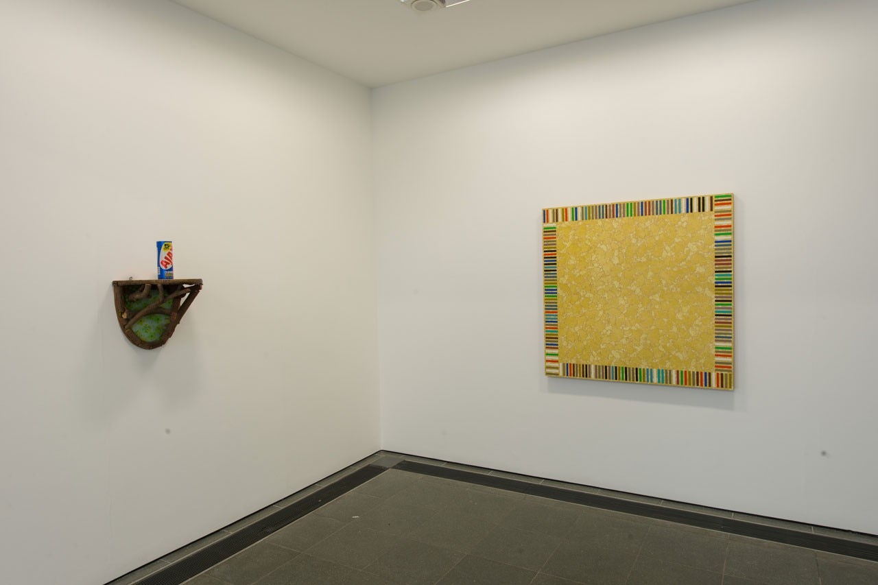 Haim Steinbach: once again the world is flat.