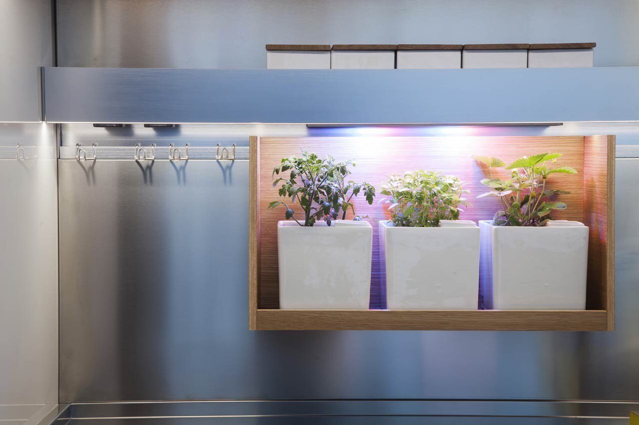  Antonio Citterio, Mensolinea e Convivium, Arclinea