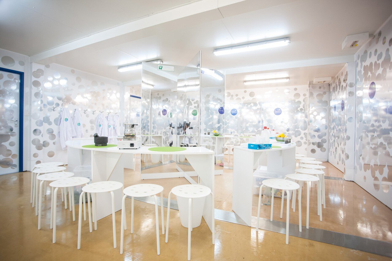 Bayer pop-up laboratory