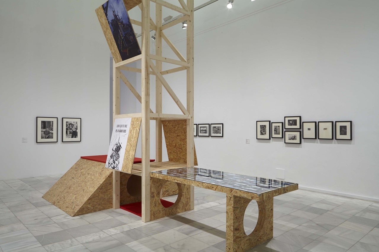 “Playgrounds. Reinventing the square”, view of the exhibition. © Archivio Fotografico del Museo Nacional de Arte Reina Sofia, 2014