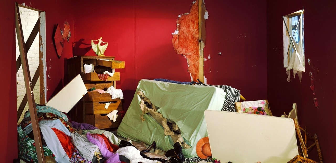 Jeff Wall, The destroyed room, 1978, detail