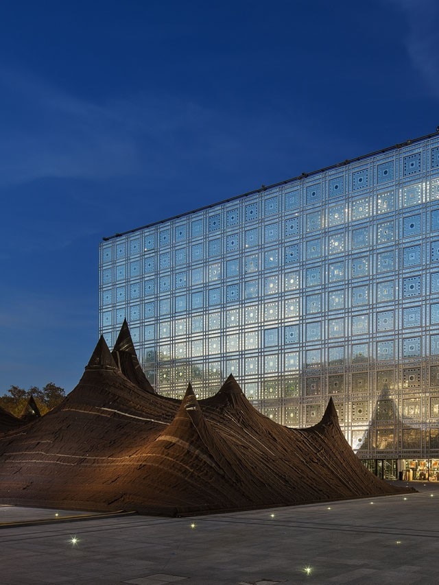 A giant tent in Paris
