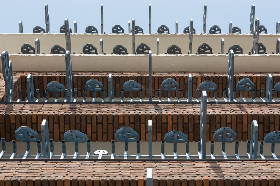 Ineke Hans, Hof van Sevenhuijsen balconies, Haarlem, Amsterdam