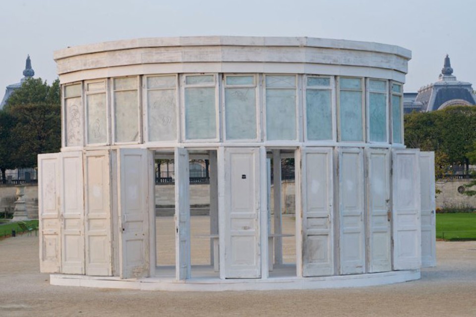 Alexander Brodsky, Pavilion for Vodka Drinking Ceremonies, 2004