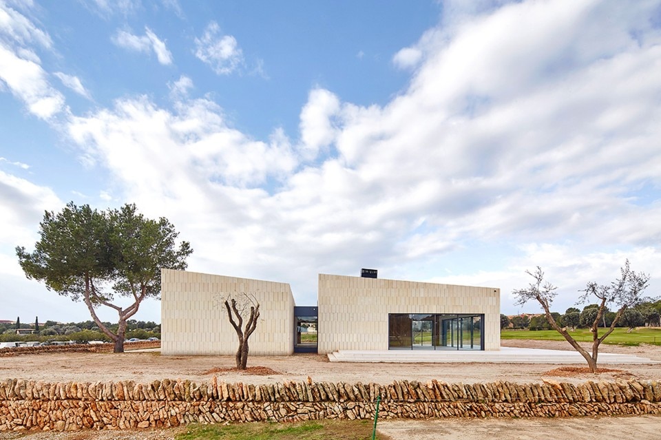 Gras Arquitectos, Stone Clubhouse, Santa Ponça, Balearic Islands, Spain
