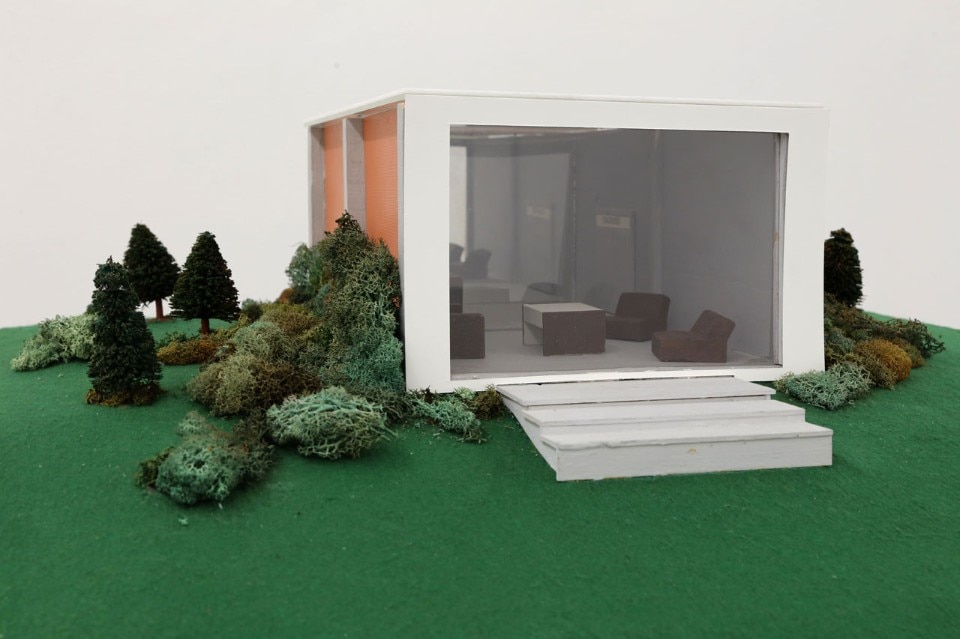 Dan Graham, <i>Clinic</i>, Courtesy Galerie Micheline Szwajcer, Brussels