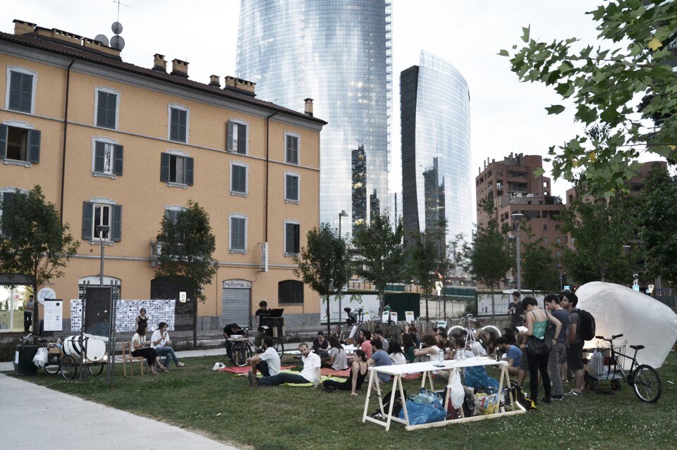 Un momento di un talk durante il progetto Free University di IRA.C, presentato alla mostra "Adhocracy Athens"