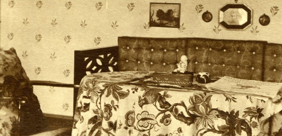 Vienna, 3rd district, Neulinggasse 24, 1912–1914 Seating furniture in the drawing room in Josef Hoffmann‘s apartment Photo: unknown © Municipality Brtnice