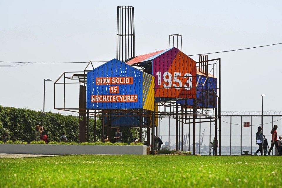 Pattu, “All that is solid”, view of the installation at Istanbul Modern