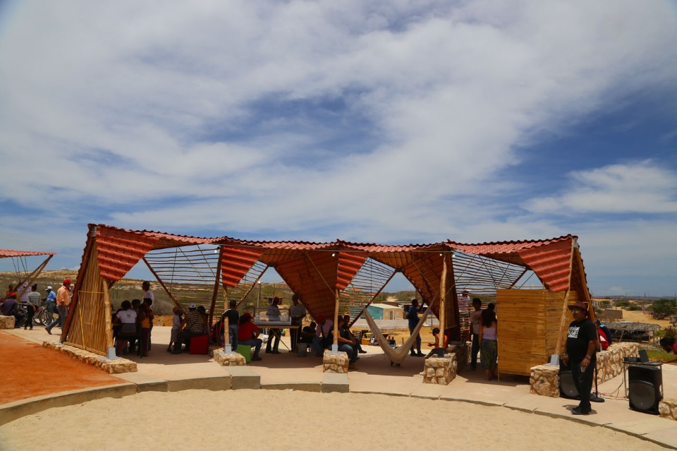 Pico Estudio, Colectivo Independientes and Colectivo Ruta 4, Punta Arenas Service station, Sucre, Venezuela