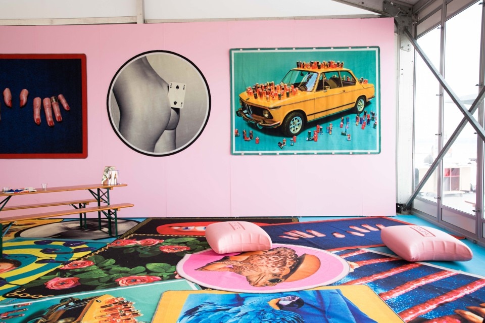 Toiletpaper, lounge di Untitled Miami Beach. Photo © Sandra Hamburg Toiletpaper, lounge di Untitled Miami Beach. Photo © Sandra Hamburg