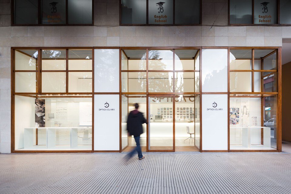 Arnau Estudi, Optica Clarà, Olot, 2016