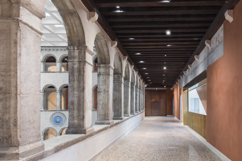 OMA, Fondaco dei Tedeschi renovation, Venice, 2016 OMA, Fondaco dei Tedeschi renovation, Venice, 2016