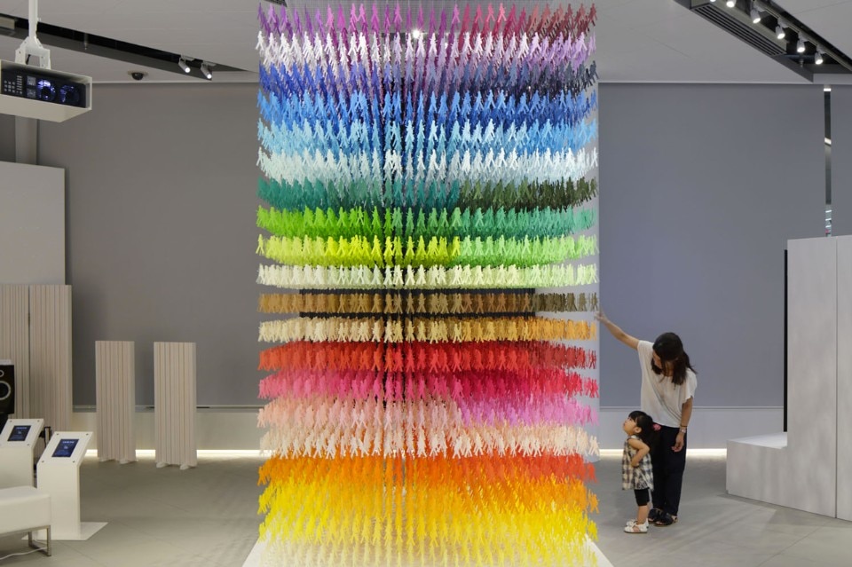 Emmanuelle Moureaux, I am here, installation view at METoA Ginza, Tokyo, 2016