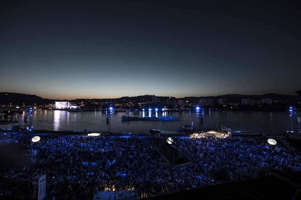 Ars Electronica and Intel, Spaxels over Linz, Austria, 2016