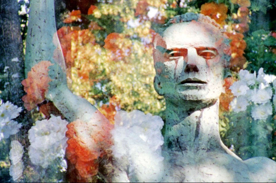 Basim Magdy, The Many Colors of the Sky Radiate Forgetfulness, 2014