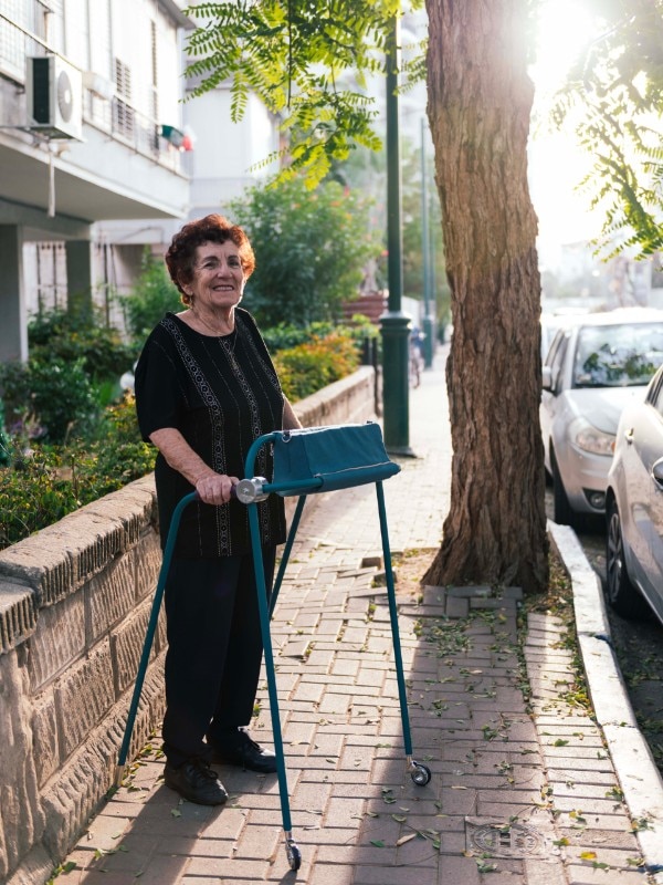  Reut Meiri, Iris Walker, 2016