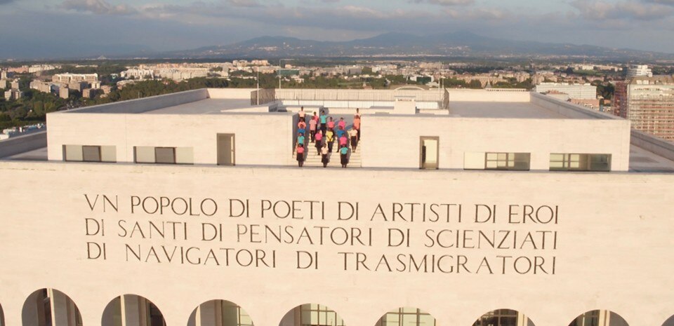 Nina Fischer e Maroan el Sani, Freedom of Movement, 3 channel video installation, HD, 9:45 min, 2017