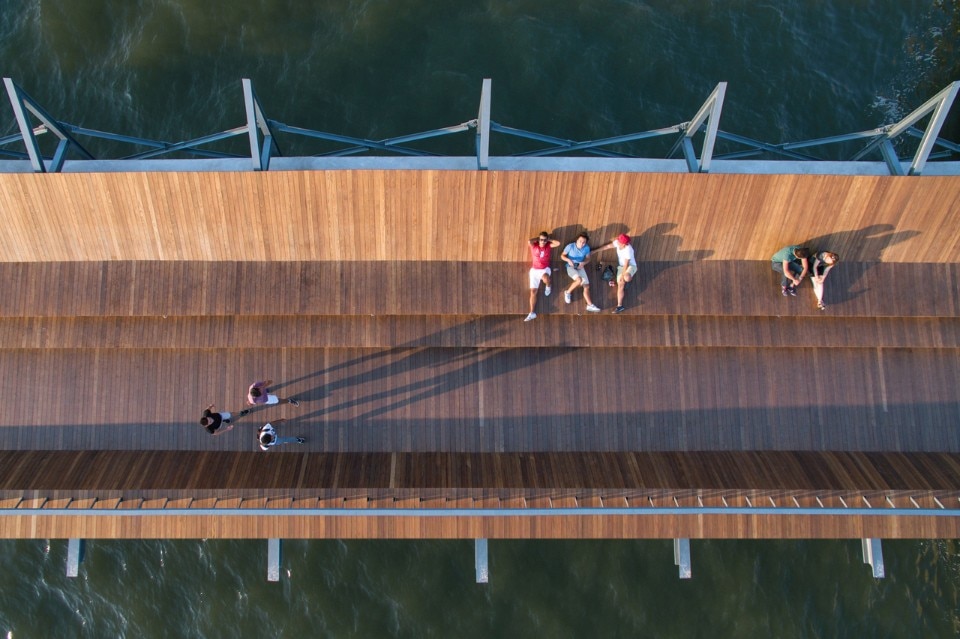 Studio Evren Başbuğ Architects, Bostanlı Footbridge and Sunset Lounge, Karşıyaka, 2016