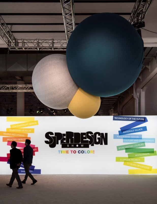 Charles Pétillon, Connexions, installation view at Superstudio Più, Milan, 2017