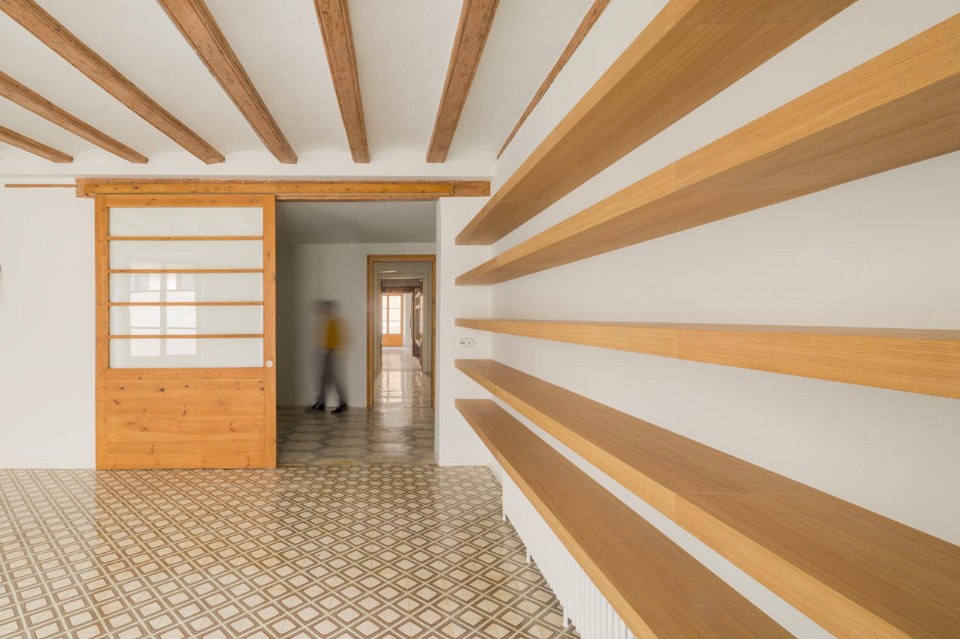 Nook Architects, The Bookcase apartment, Barcelona, 2017