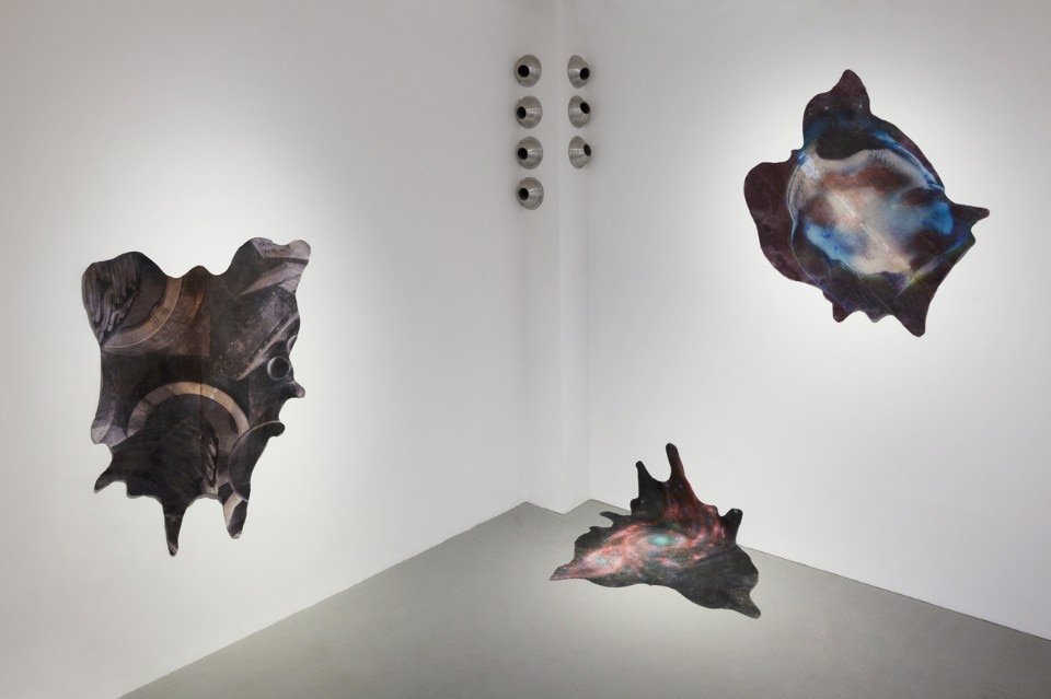 Fig.8 "Artificial tears. Singularity & Humanness – A Speculation", veduta dell'installazione, MAK Exhibition Hall, Vienna, 2017 Fig.8 "Artificial tears. Singularity & Humanness – A Speculation", veduta dell'installazione, MAK Exhibition Hall, Vienna, 2017