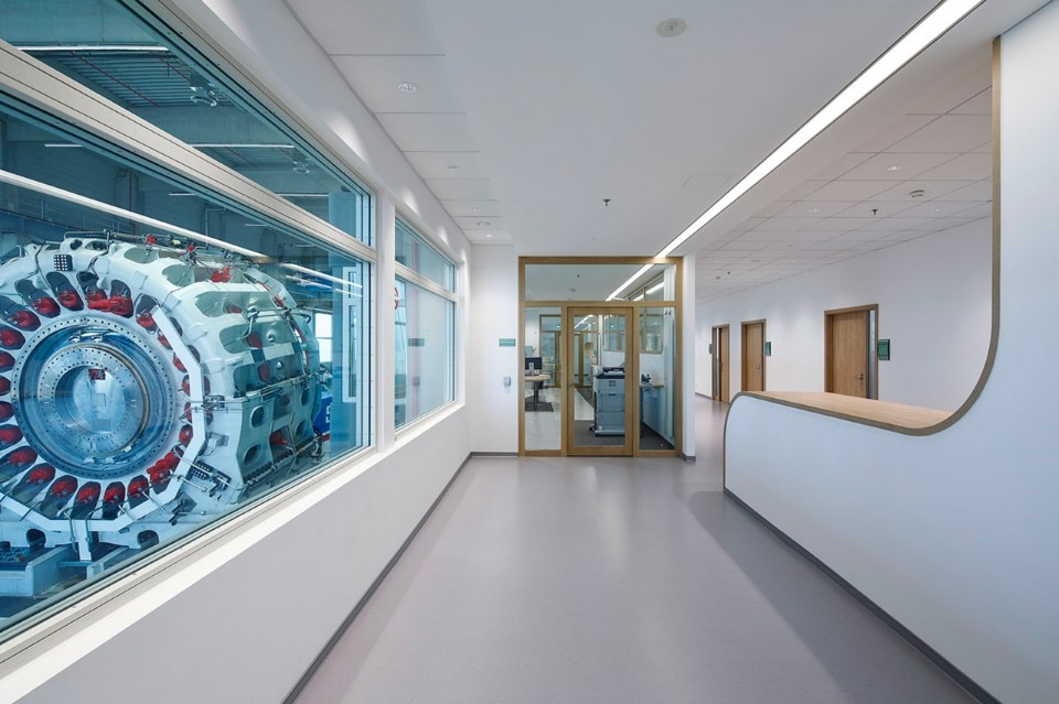 Fig.9 Tchoban Voss Architekten, SKF centro di prova per cuscinetti a sfera di grandi dimensioni, Schweinfurt, Germania, 2017