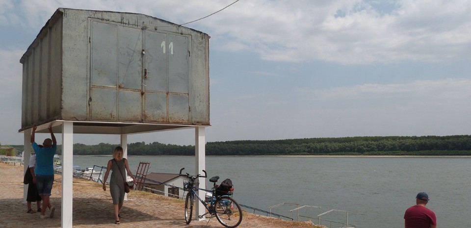 Cristian Stefanescu, This Place Is Pretty Good – 9 architectural approaches to Brăila Danube Riverfront, Brăila/RO, 2015. © Andrea Spreafico