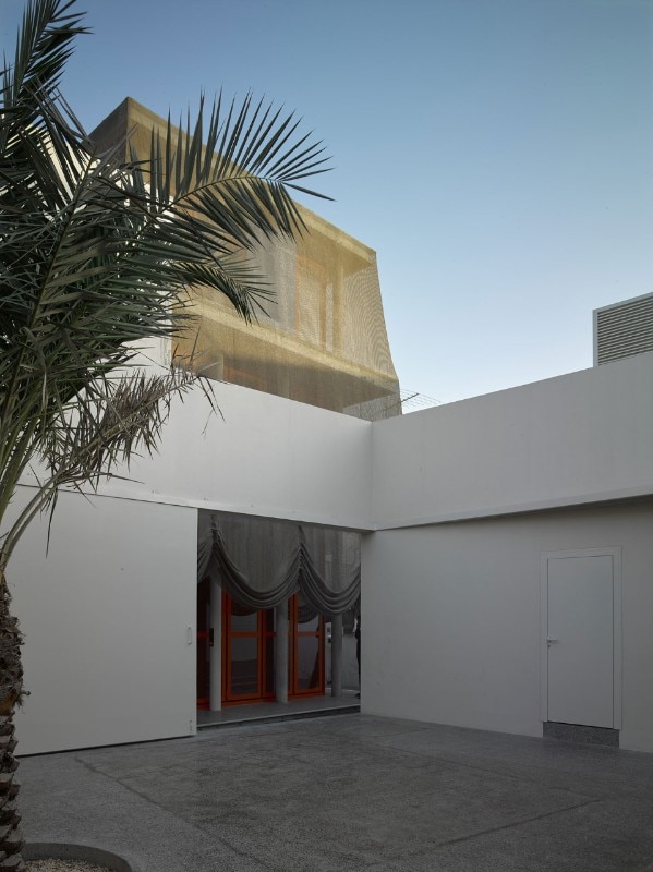 Fig.3 Office KGDVS, Dar al Jinaa, Muharraq, Bahrain, 2016