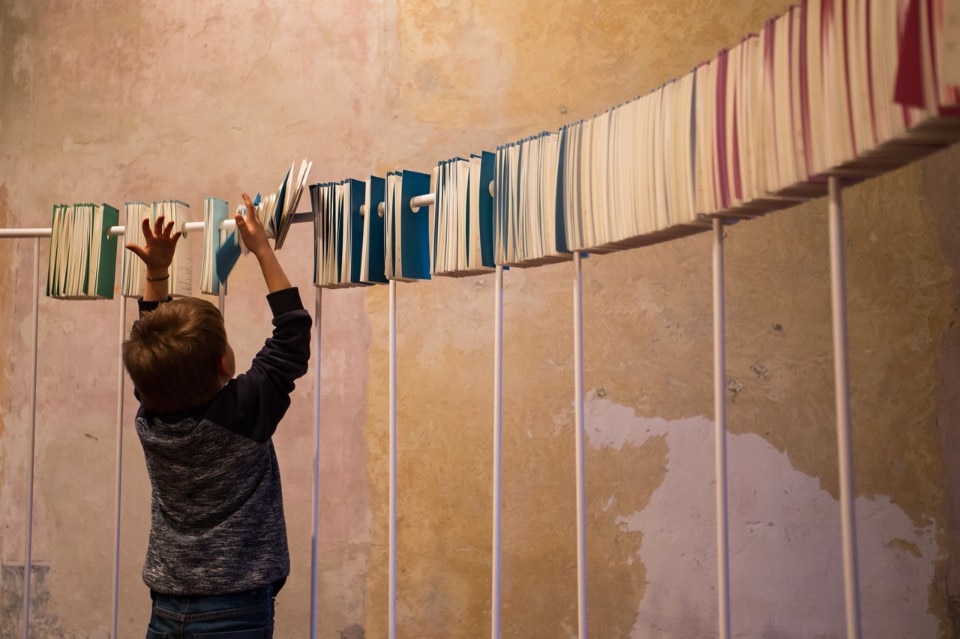 U67, Index Room, veduta dell'installazione, Cascina Cuccagna, Milano 2017. © Luca Tenaglia