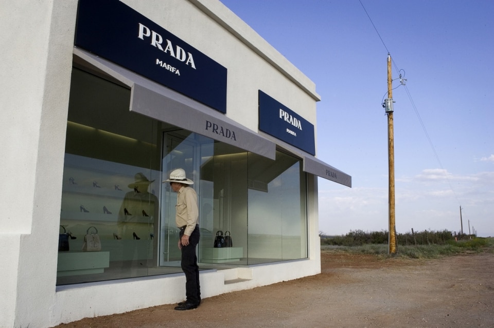Prada Marfa, Elmgreen & Dragset