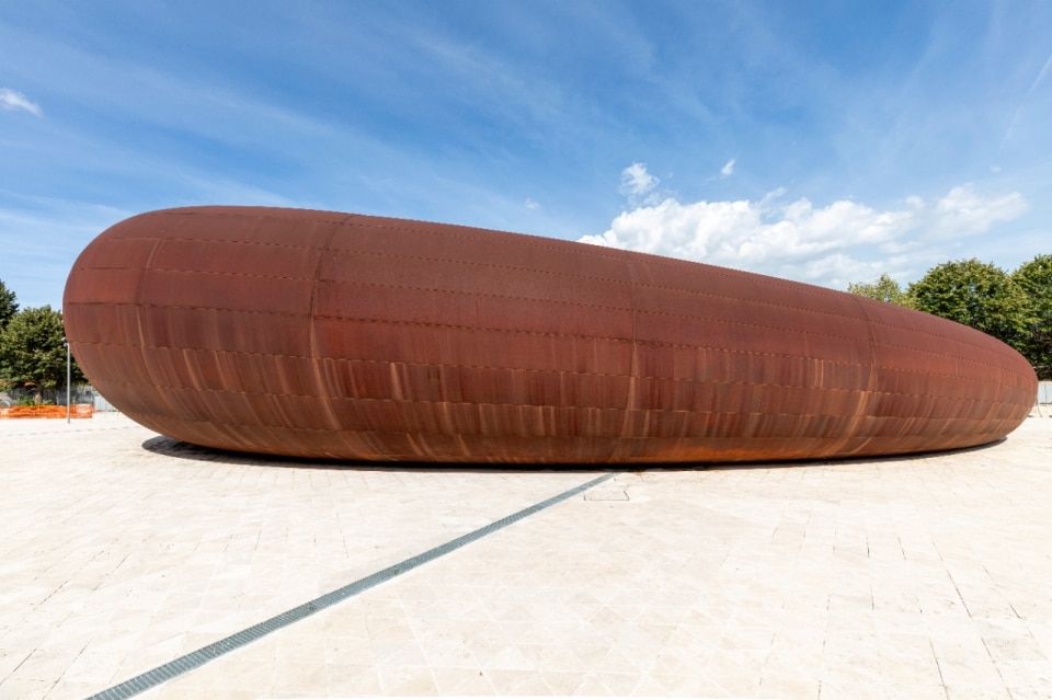 Stazione Monte Sant'Angelo, Napoli, Anish Kapoor