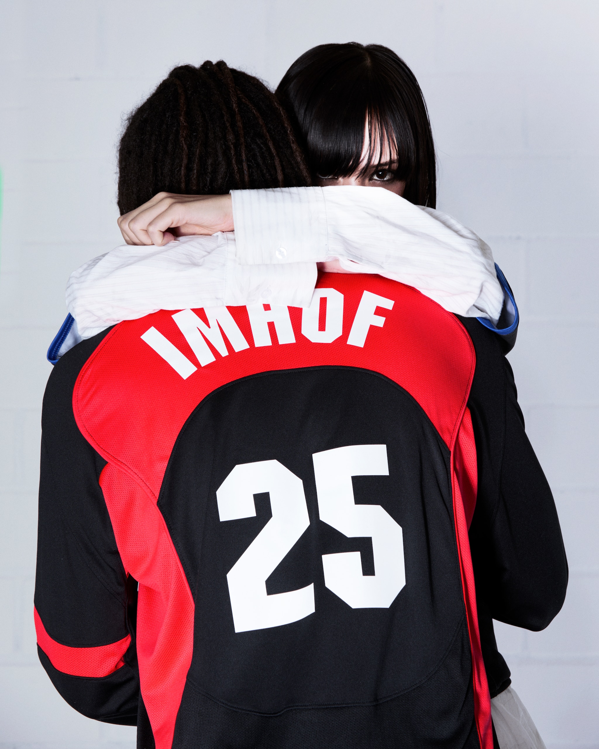 The artist Anne Imhof has created football jerseys for Nike - Domus