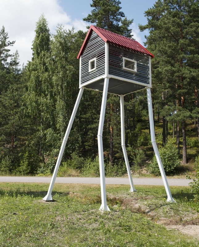 Joachim Brohm, House On Legs, 935 x 80 cm, 2015. © Joachim Brohm, VG Bild-Kunst, Bonn