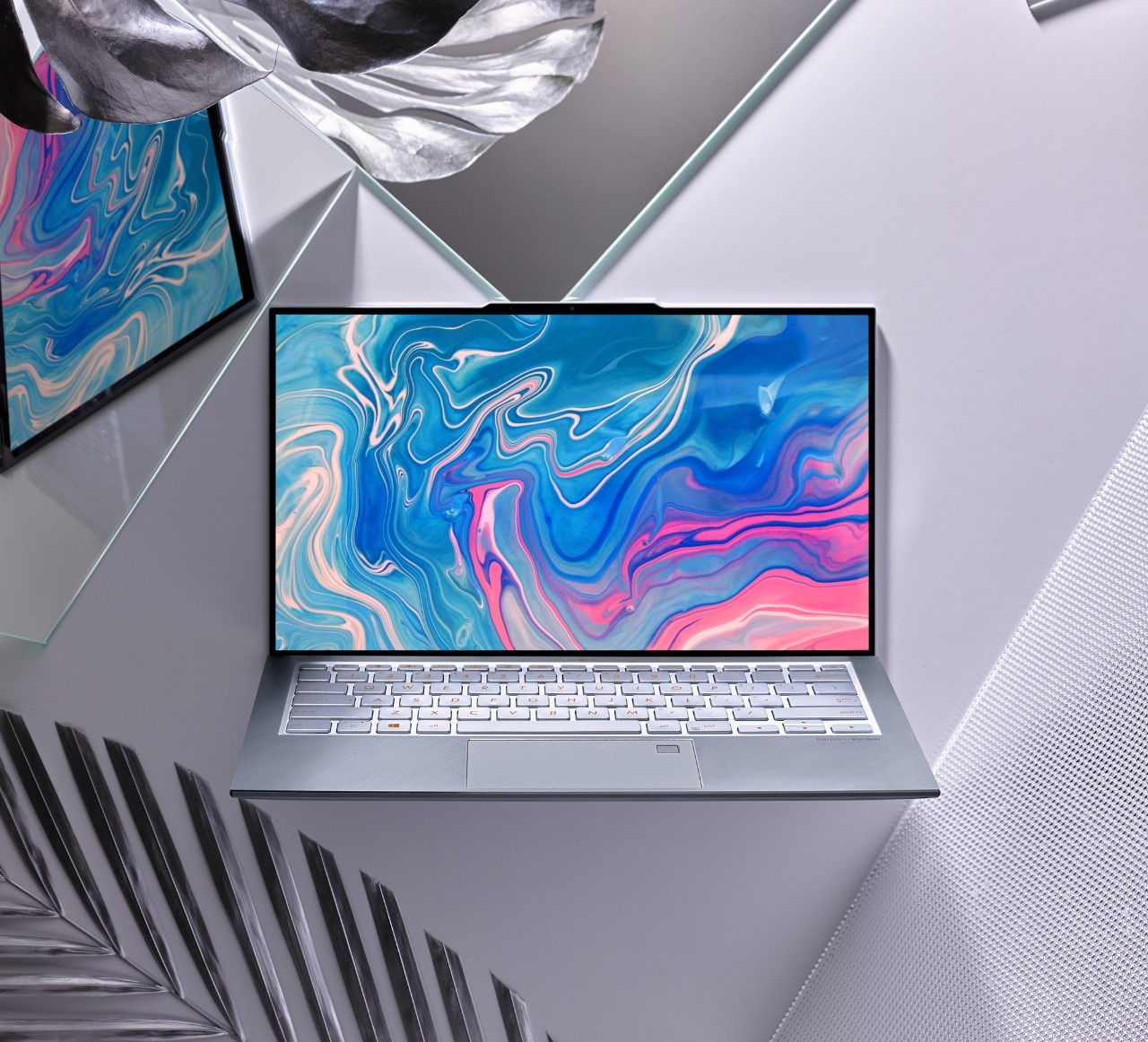 Ces 2019 Asus Zenbook S13 E Il Primo Laptop Con Il Notch Al Contrario Domus