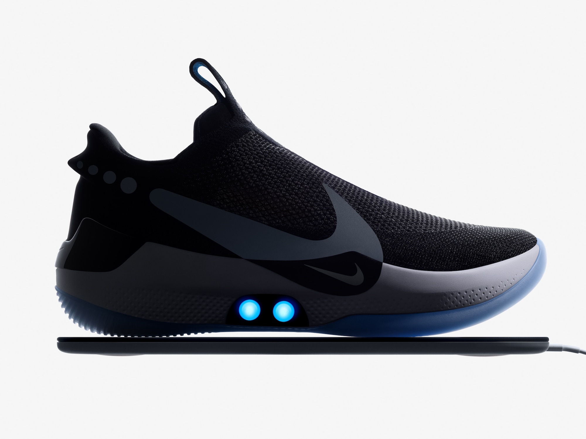 Nike Adapt BB, the connected and self-lacing basketball shoes - Domus2000 x 1500