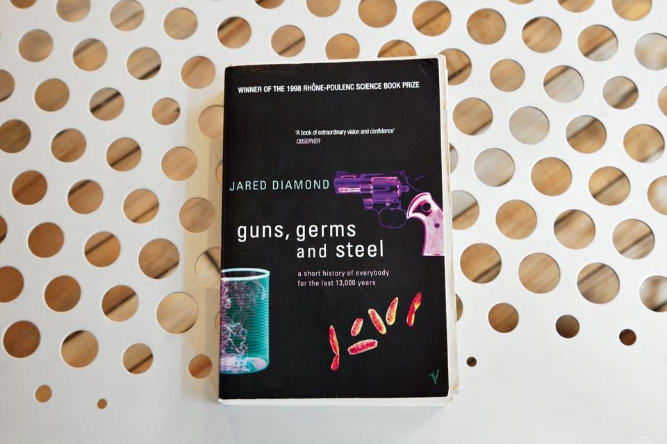 Jared Diamond, <i>Guns, Germs, and Steel: The Fates of Human Societies.</i>
